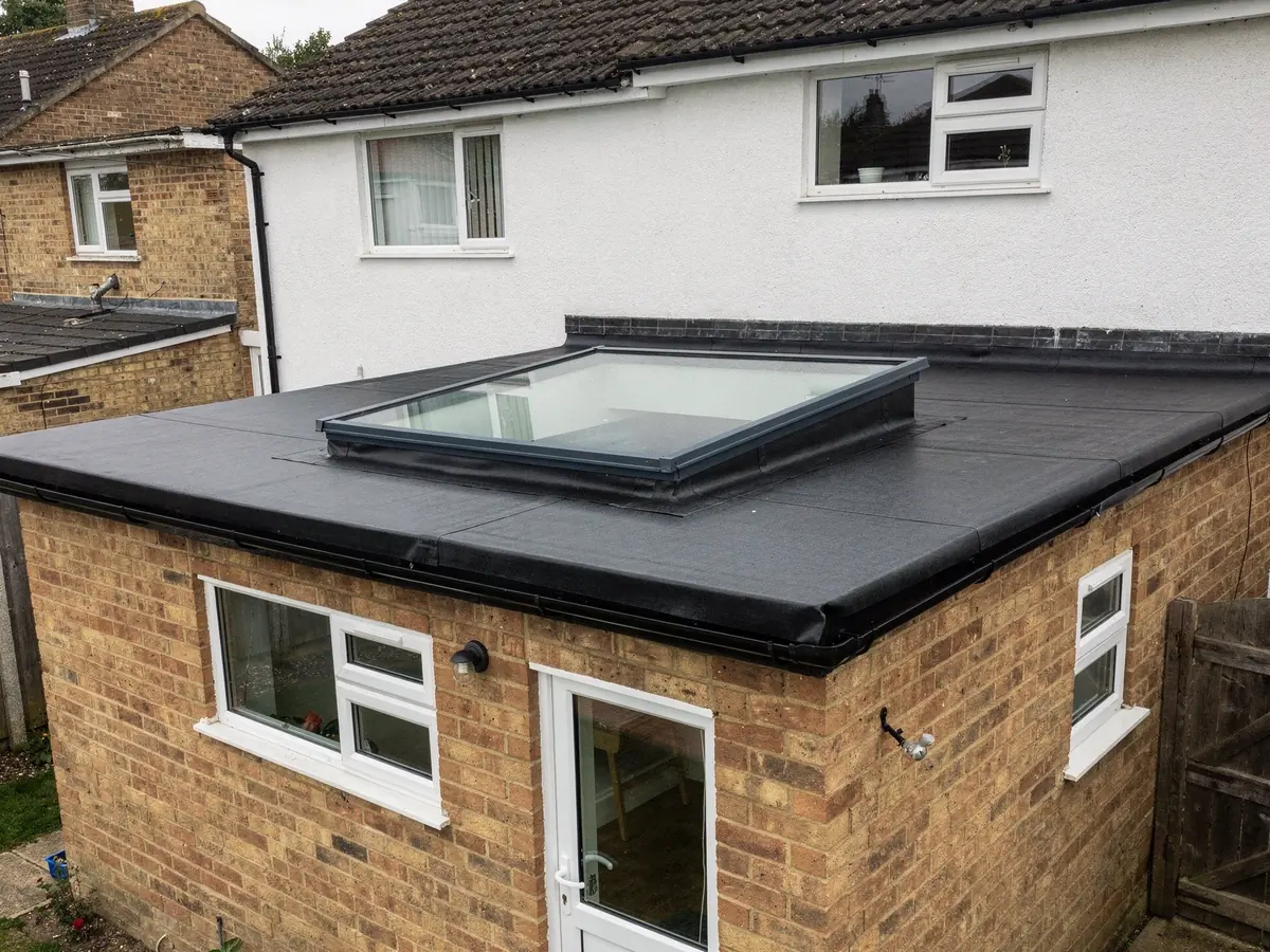 Frameless flat rooflight on an EPDM flat roof